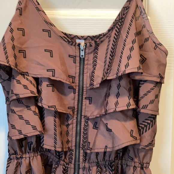 Dress - Picture 2 of 4